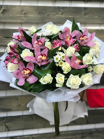 Букет цветов из: Розы и Хризантемы в Строителе Тамбовской области