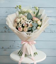 Букет цветов из:  Розы и Лизиантусы #REPLACE_PRED# Строителе Тамбовской области