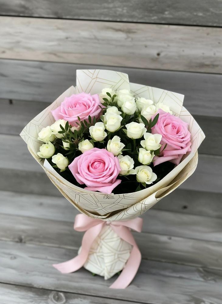Букет цветов из: Розы в Строителе Тамбовской области