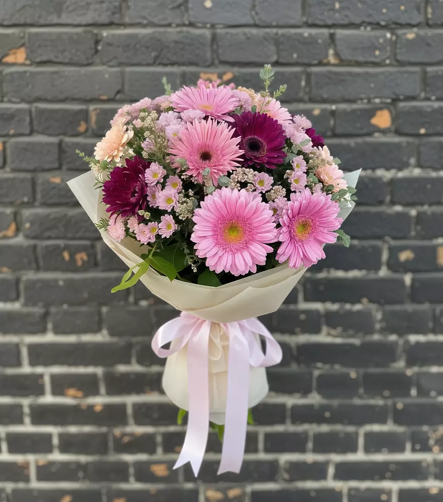 Букет цветов из: Герберы и Хризантемы в Строителе Тамбовской области