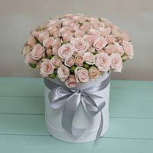 Цветочная композиция из Розы в шляпной коробке в Строителе Тамбовской области