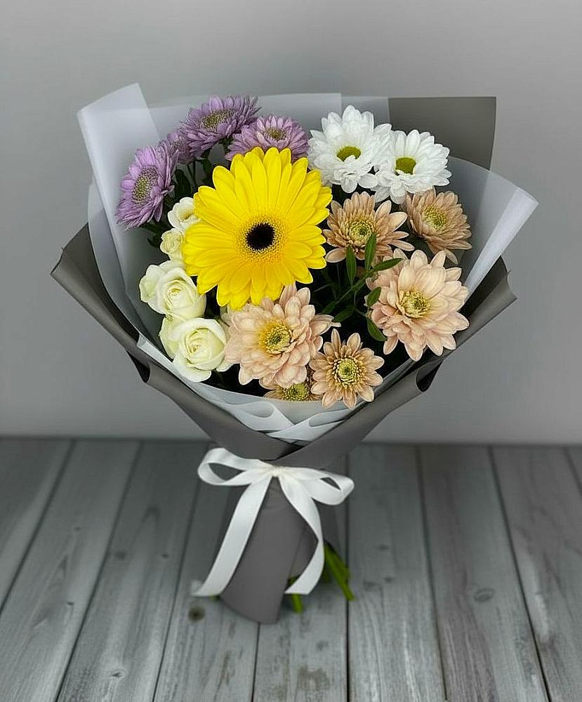 Букет цветов из: Розы, Герберы и Хризантемы в Строителе Тамбовской области