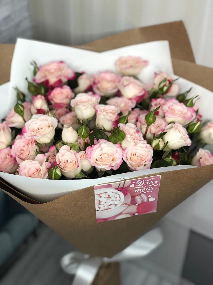 Букет цветов из: Розы в Строителе Тамбовской области