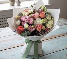 Букет цветов из:  Розы, Лизиантусы и Гвоздики в Строителе Тамбовской области